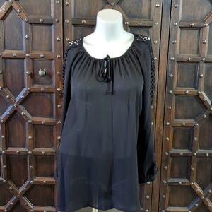 𝅺SIZE L super sexy slightly sheer black 3/4 sleeve with lace and tie at top,
